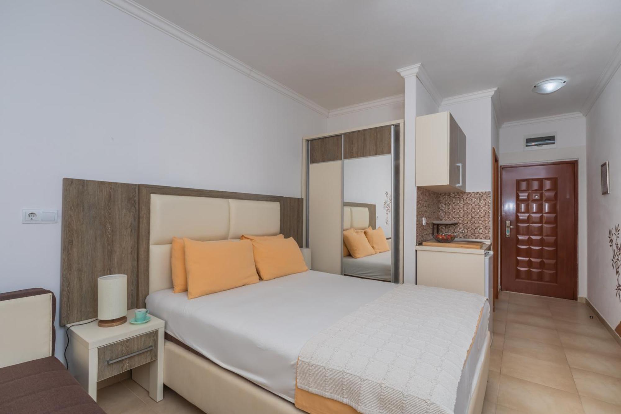 Apartments Добра-Вода Номер фото