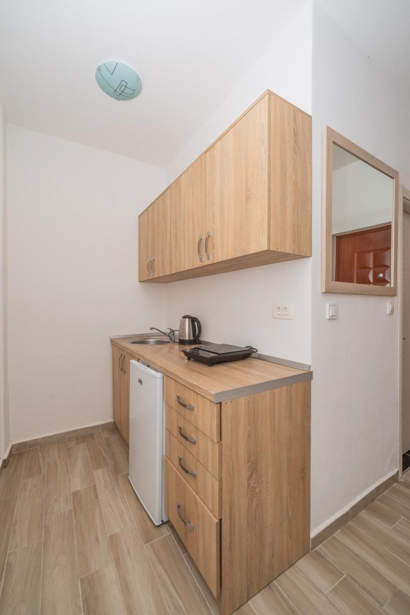 Apartments Добра-Вода Номер фото