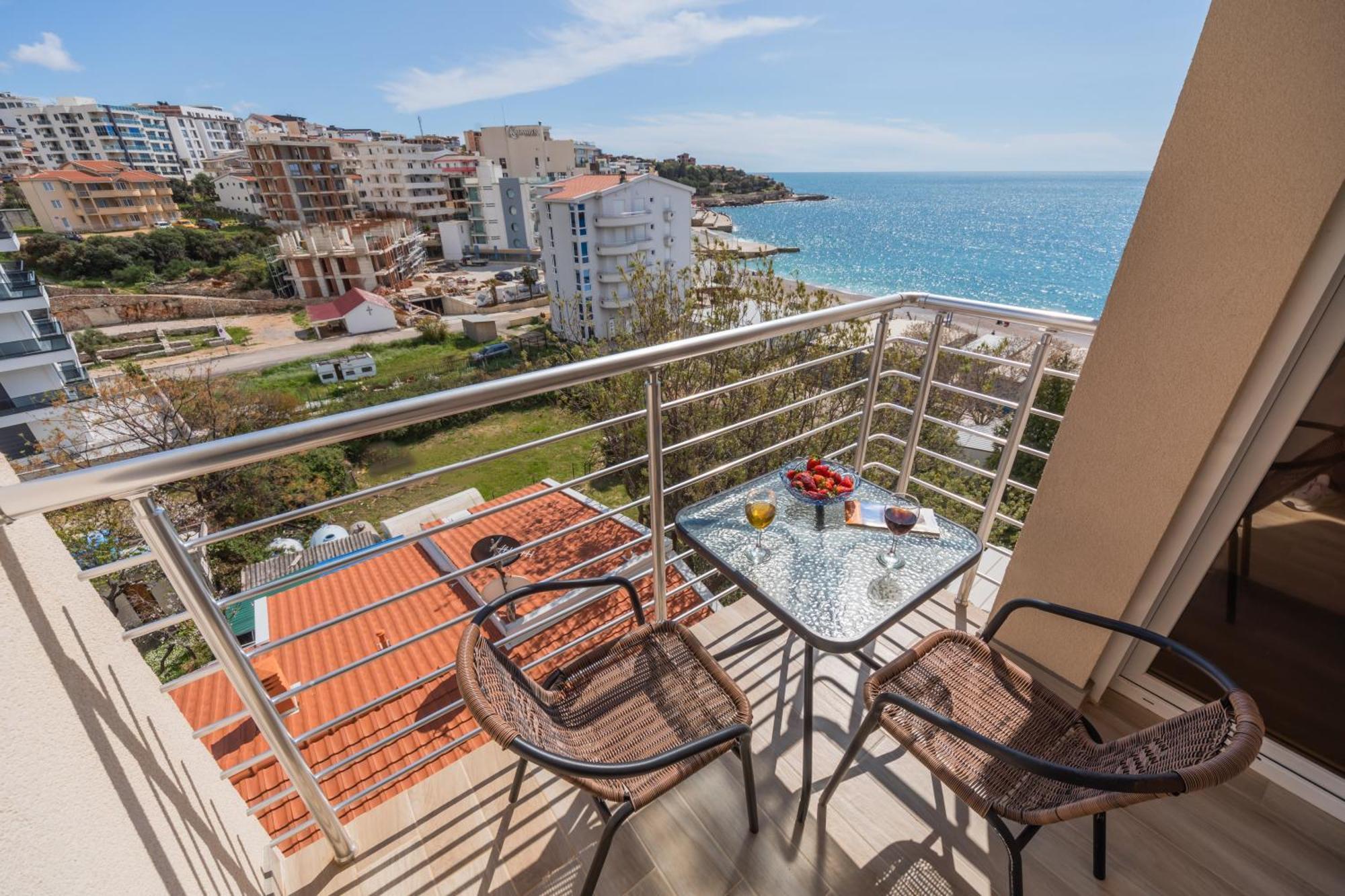 Apartments Добра-Вода Номер фото